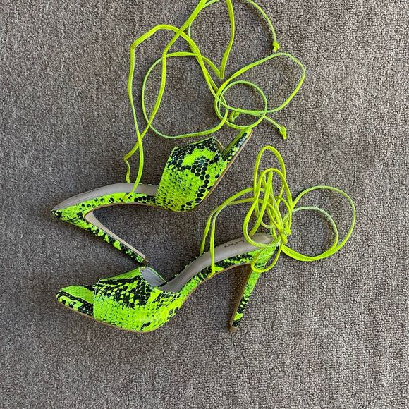 Aldo Neon Yellow Green Snakeskin Faux Leather Gladiator Stiletto Heels 6.5 - Picture 3 of 7